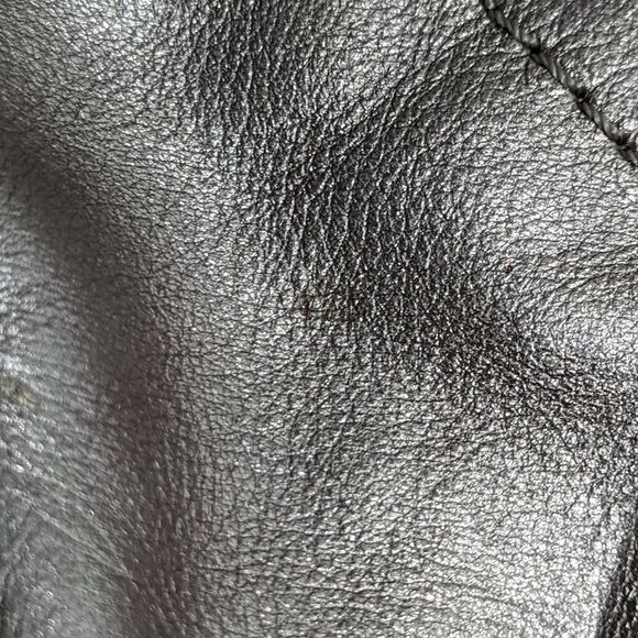 Michael Kors Metallic Gold Leather Shoulder Bag - Picture 3 of 14